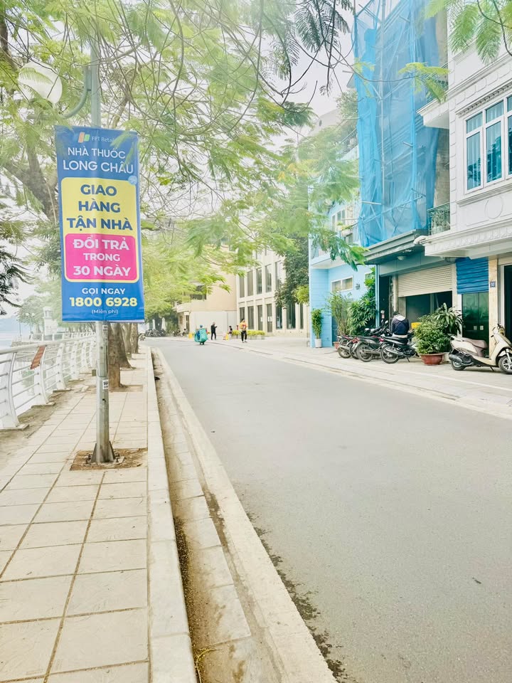 Nhà cho thuê 2 tầng Ngõ 76 An Dương, Ba Đình, 35m² - Sẵn sàng vào ở ngay!