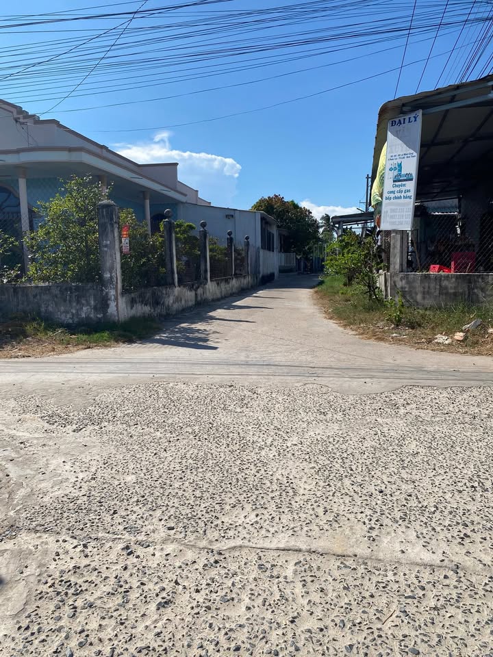 Đất nền 150m² tại Lê Minh Công, Bình Thuận - Giá chỉ 800 triệu - Cơ hội đầu tư hấp dẫn!