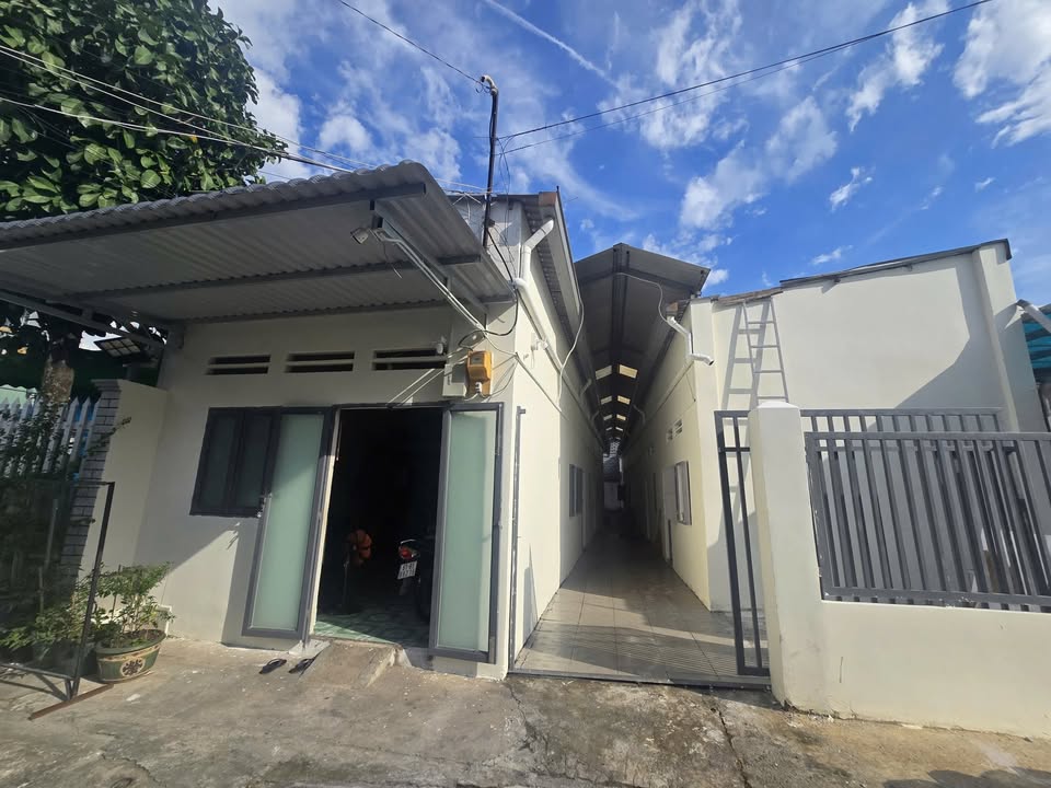 Dãy trọ 280m² trên đường Lê Hồng Phong, Thủ Dầu Một - Nguồn thu 20 triệu/tháng, giá 7.25 tỷ!