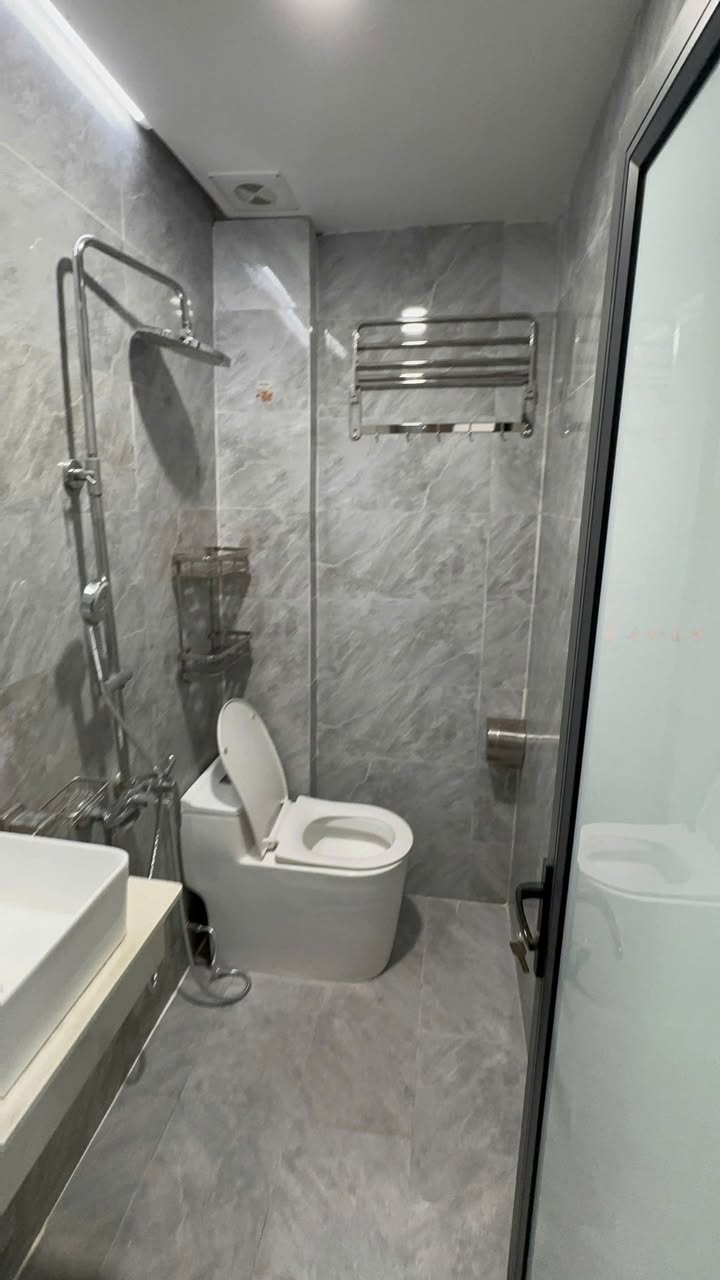 Nhà nguyên căn Nguyễn Tuân, Thanh Xuân, 40m² giá 12.5 triệu - Sẵn sàng vào ở ngay!