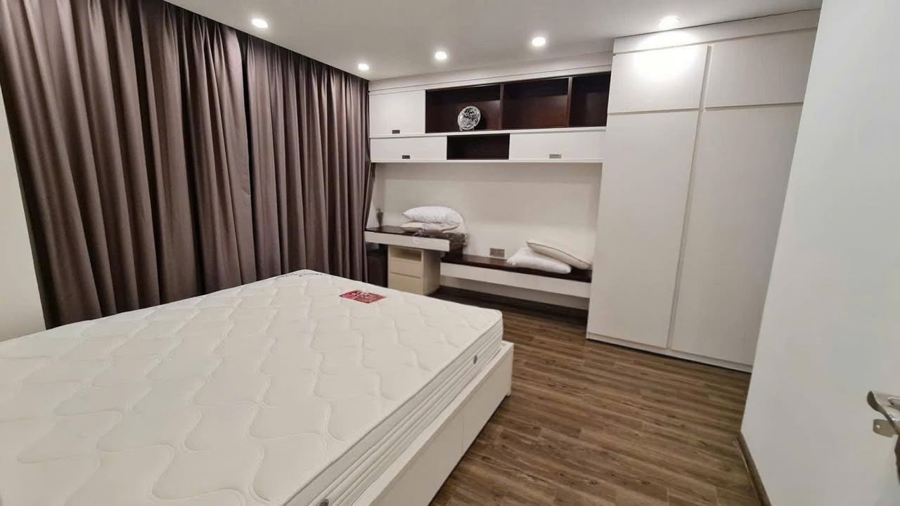 Chung cư D’Leroi Solleil Tây Hồ 90m² giá 20 triệu - Full nội thất cao cấp sẵn ở!