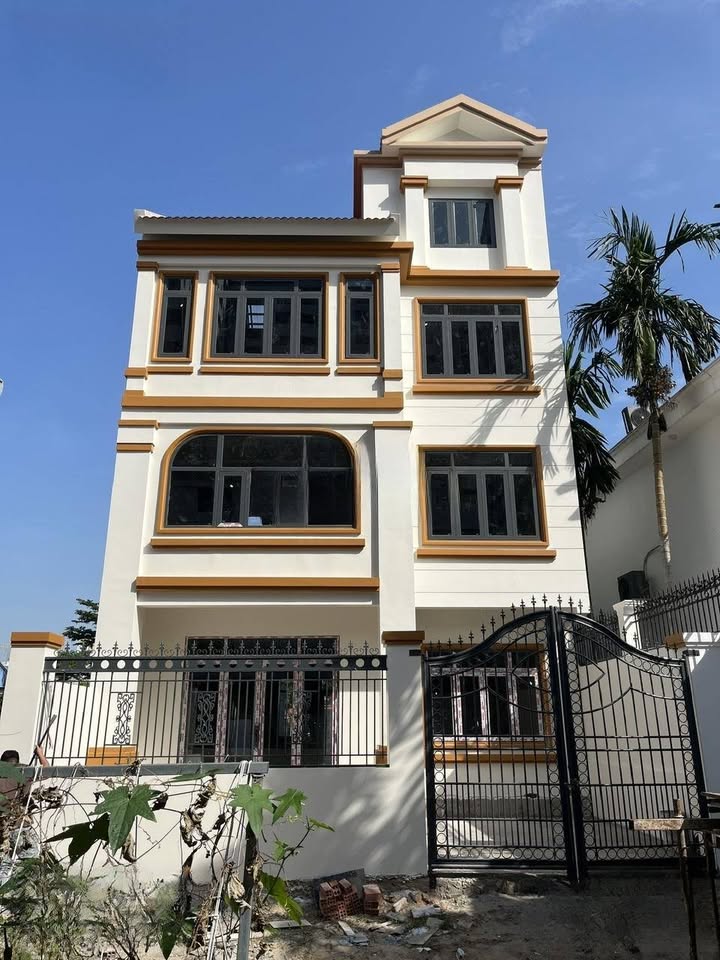 Cho thuê nhà nguyên căn Phạm Đức Sơn, Quận 8, giá 15 triệu - Hoàn thiện theo nhu cầu sử dụng!