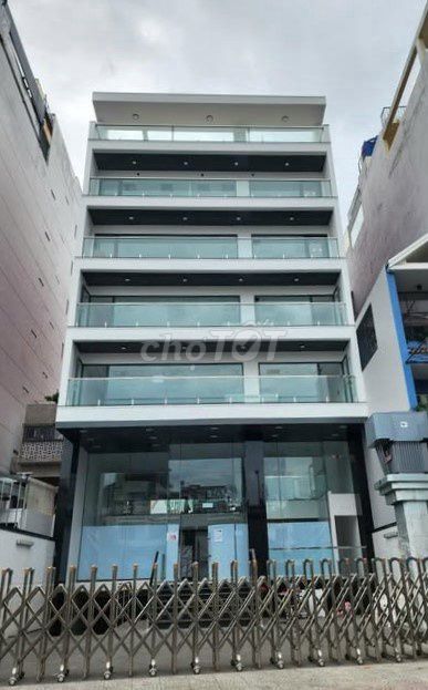 Nhà cho thuê mặt tiền đường Lê Đại Hành, Quận 11, 1200m² - Vị trí đắc địa, thuận lợi kinh doanh!
