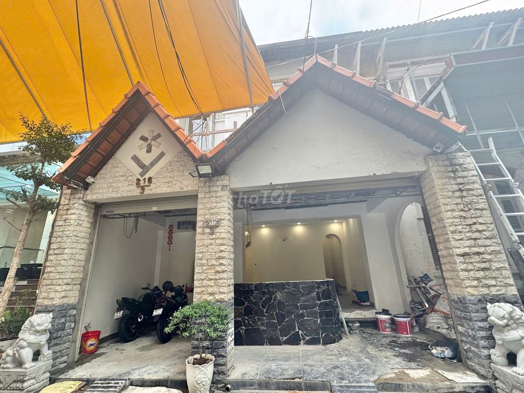 Nhà Mặt Tiền Đường Điện Biên Phủ Quận 3, Diện Tích 380m² - Kinh Doanh Sầm Uất!