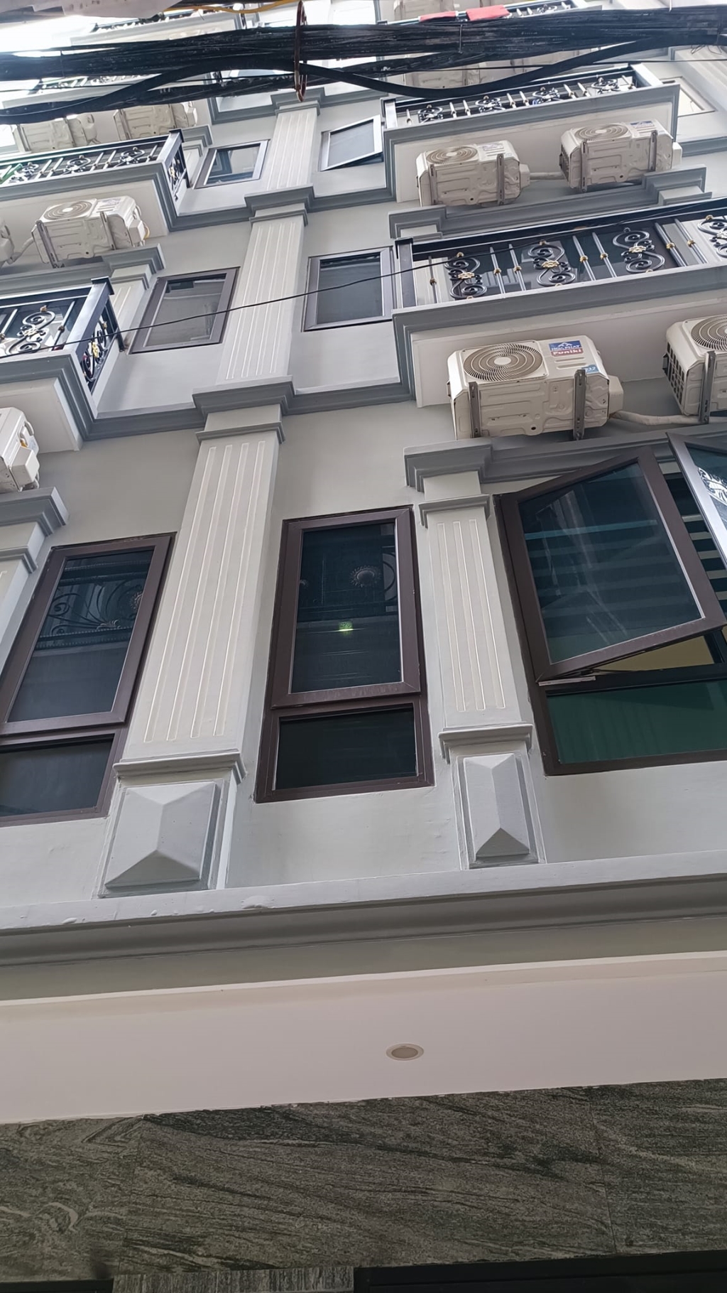 Bán nhà mặt phố Phan Huy Ích, quận Ba Đình 52m² giá 51 tỷ - Kinh doanh sầm uất, dòng tiền ổn định!