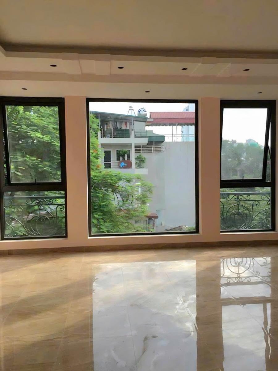 Nhà mặt phố Hoàng Hoa Thám, Ba Đình 45m² giá 20 tỷ - Lô góc 2 mặt thoáng kinh doanh nổi bật!