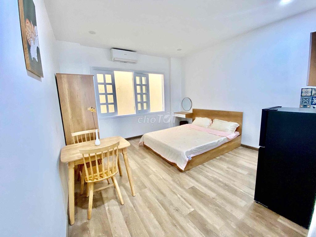 Căn hộ Studio Phan Xích Long 28m² giá 6 triệu - Nội thất đầy đủ, thoáng mát!
