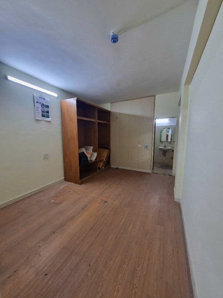 Căn hộ tập thể Tôn Đức Thắng, Văn Miếu 65m² giá 3.7 tỷ - Dân trí cao, tiện ích đầy đủ!