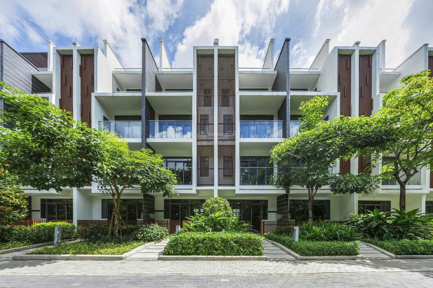 Nhà phố The Glen Celadon City 367.4m² giá 22.236 tỷ - Nhận nhà ngay, chiết khấu 29%!