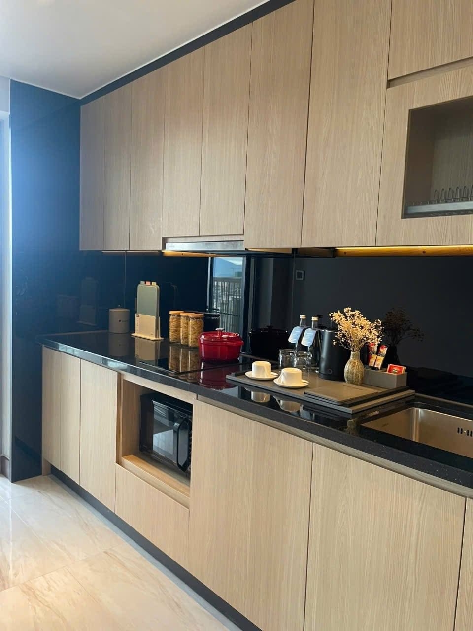 Căn hộ The Soleil Đà Nẵng 36.23m² giá 3.76 tỷ - View biển Mỹ Khê độc quyền!