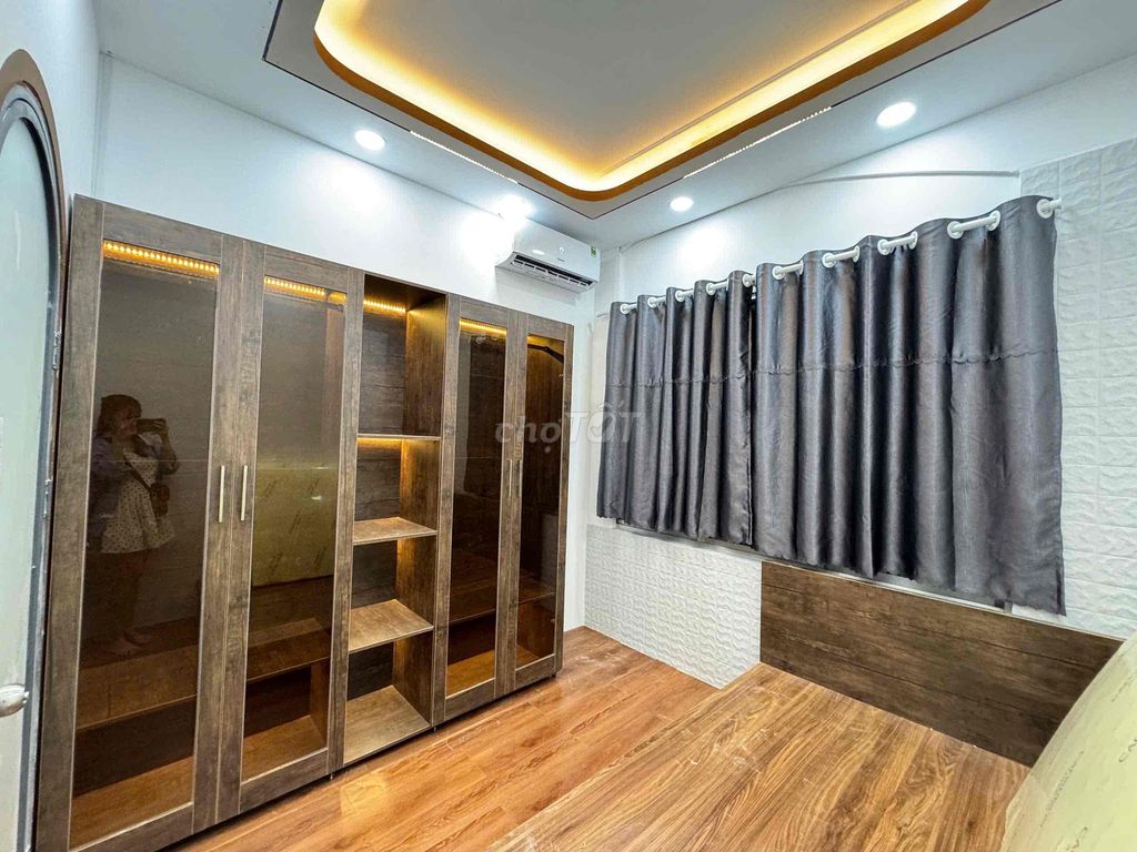 Căn hộ cho thuê Đường Tân Châu, Tân Bình 80m² giá 8 triệu - Gần chợ, gần trường ĐH!