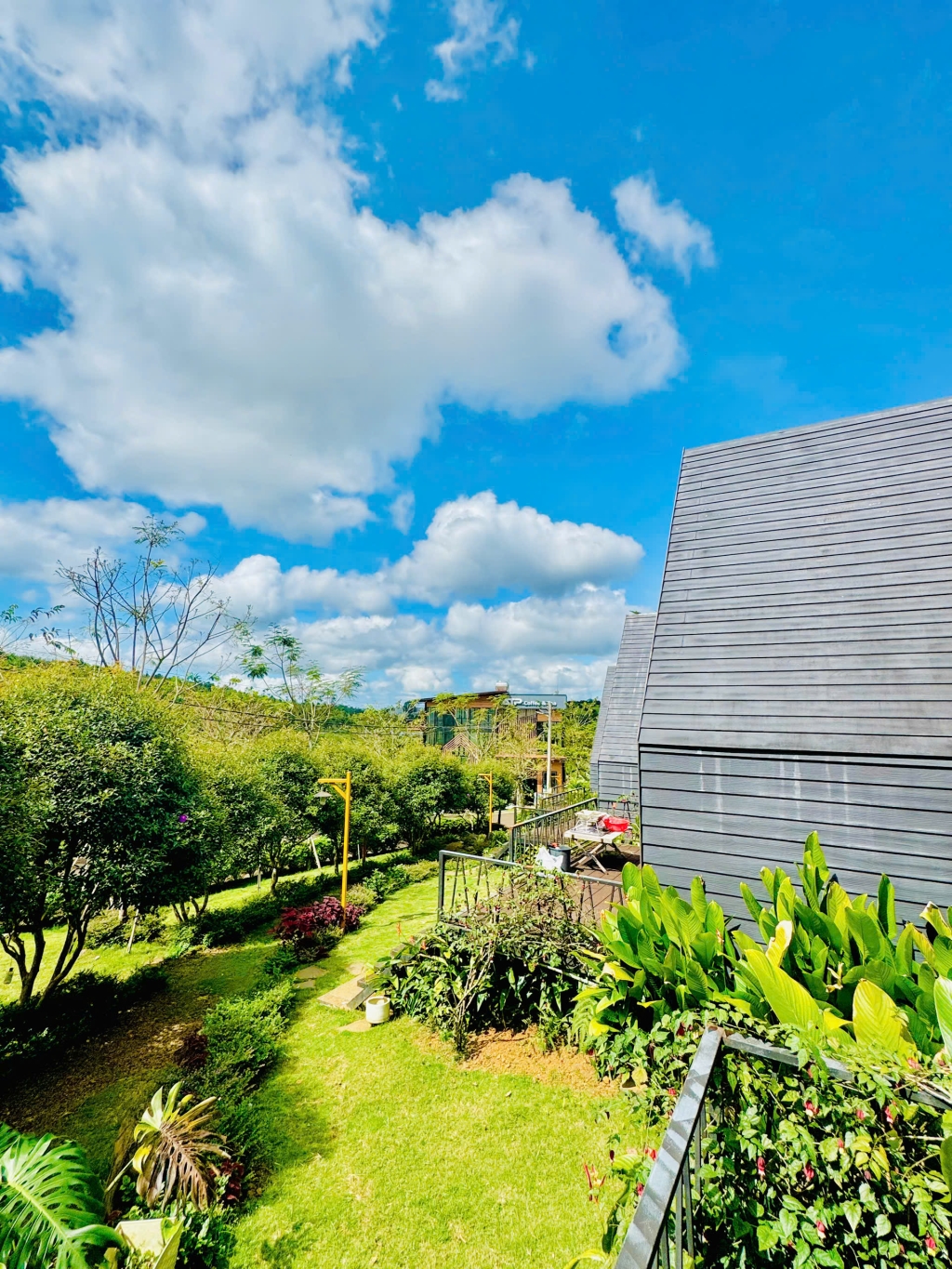 Nhà Làng Omm 2 Bảo Lộc 120m² giá 129 tỷ - View đồi chè Tâm Châu tuyệt đẹp!