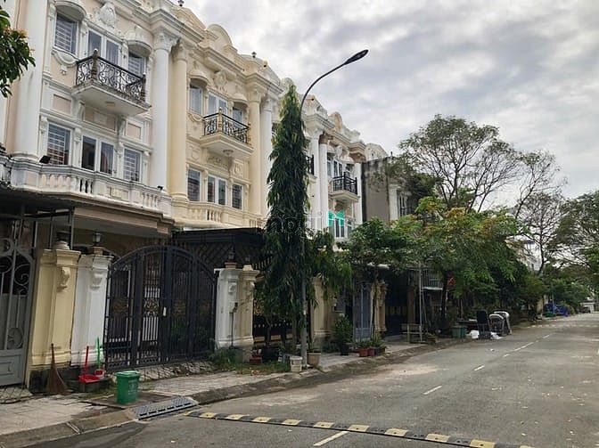 Nhà Khu Dân Cư Ninh Giang, Phường Cát Lái 85m² giá 8.5 tỷ - Sổ hồng đầy đủ!