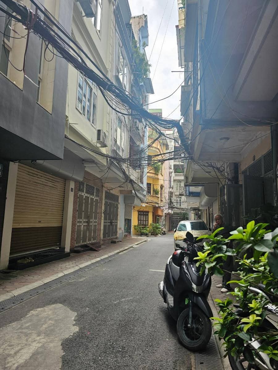 Bán Nhà Thái Hà, Đống Đa 36m² giá 15 tỷ - Vỉa hè ô tô tránh, khu dân trí cao!