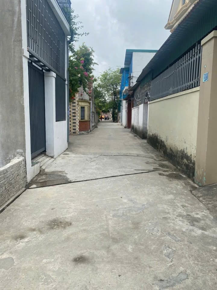 Đất nền Đông Vĩnh, Vinh 65m² giá 2.7 tỷ - Khu dân cư ổn định, tiện ích đầy đủ!