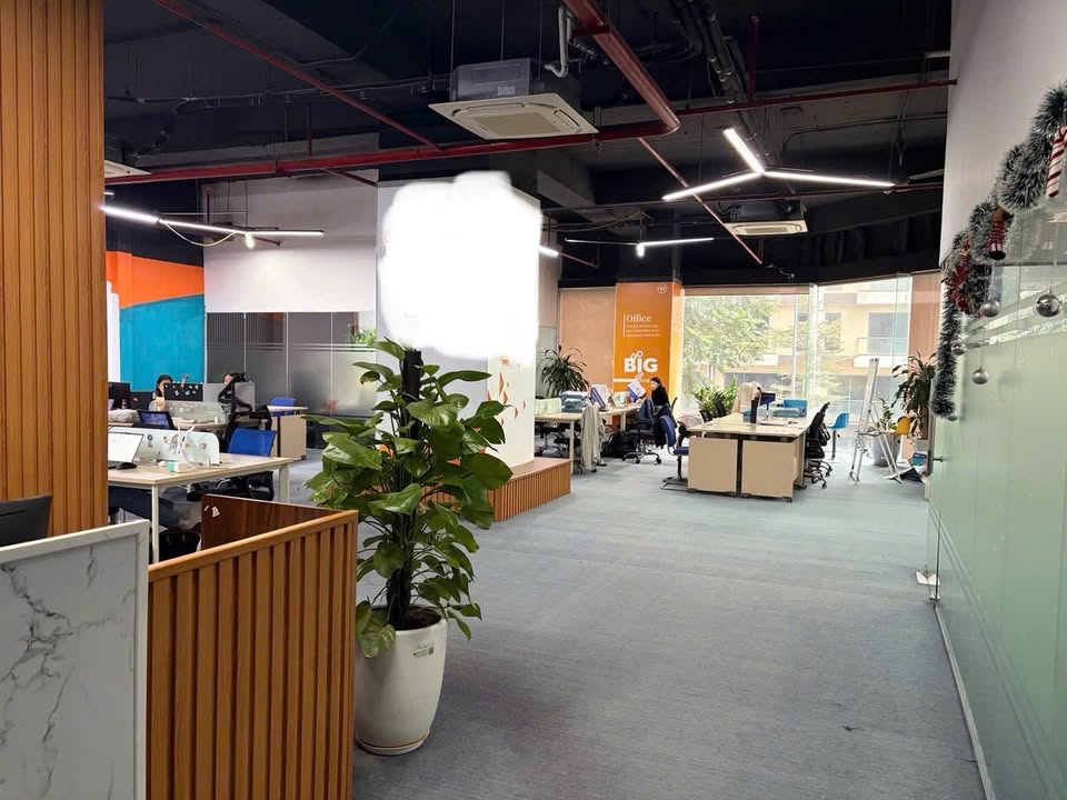 Văn phòng cho thuê Khu Ngoại giao Đoàn 239m² giá 40 triệu - Vị trí đắc địa giao thông thuận tiện!