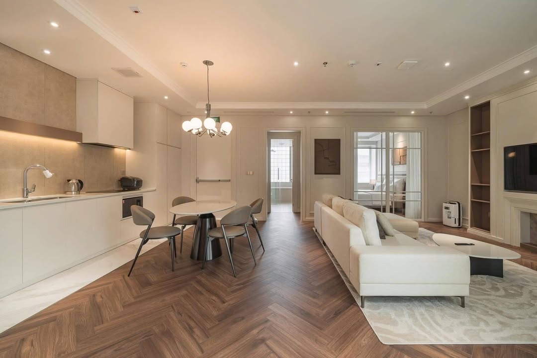 Bán nhà mặt tiền Phố Huế 296m² giá 355.2 tỷ - Đoạn đẹp nhất phố, gara ô tô