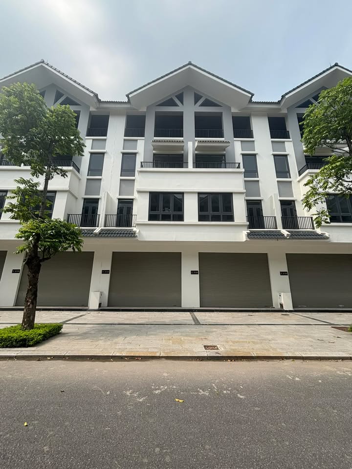 Townhouse phân khu Đông Dương Hinode Royal Park 100m² giá 16.5 tỷ - Cơ hội đầu tư tuyệt vời!