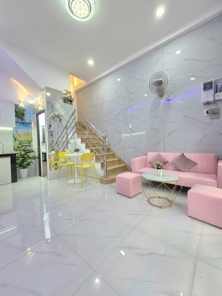 Nhà phố Tân Phú 21m² giá 3.65 tỷ - Sổ hồng riêng, an ninh tốt!