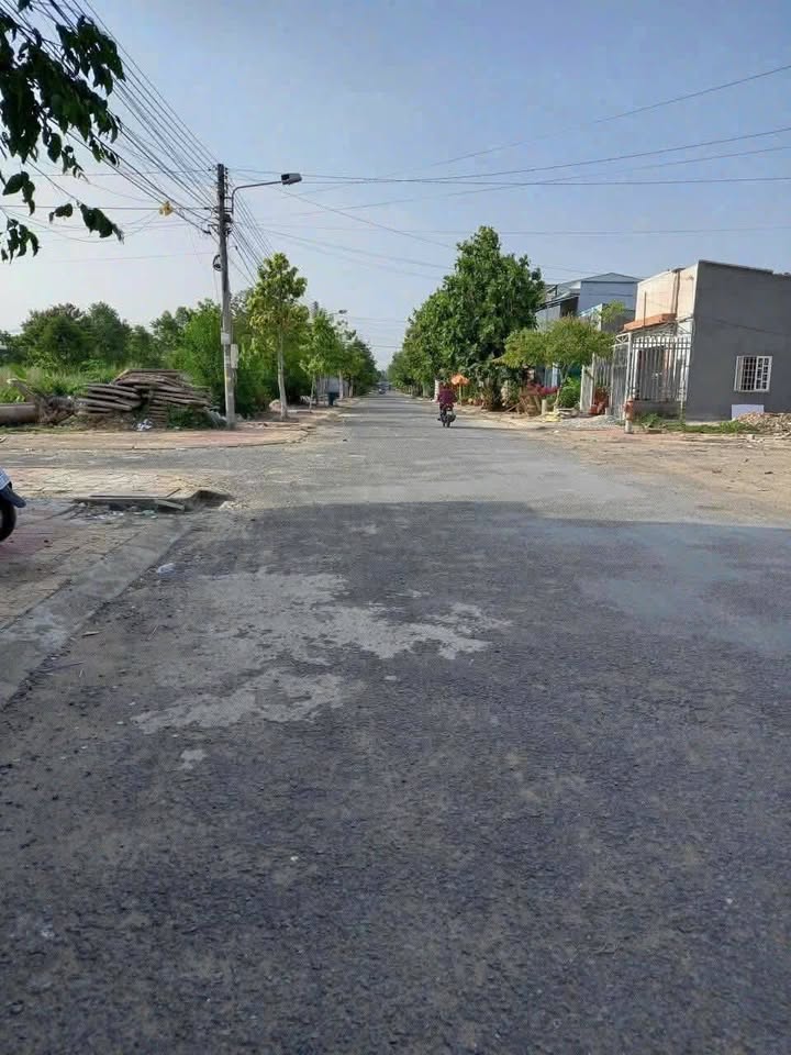 Nhà riêng phường Long Châu TP Vĩnh Long 93m² giá 2 tỷ - Chính chủ bán gấp!