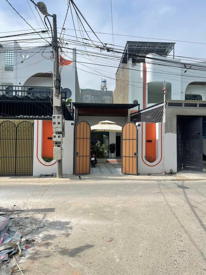 Nhà cấp 4 Định Hoà Thủ Dầu Một 110m² giá 2.59 tỷ - Mặt tiền kinh doanh, sổ hồng chính chủ!