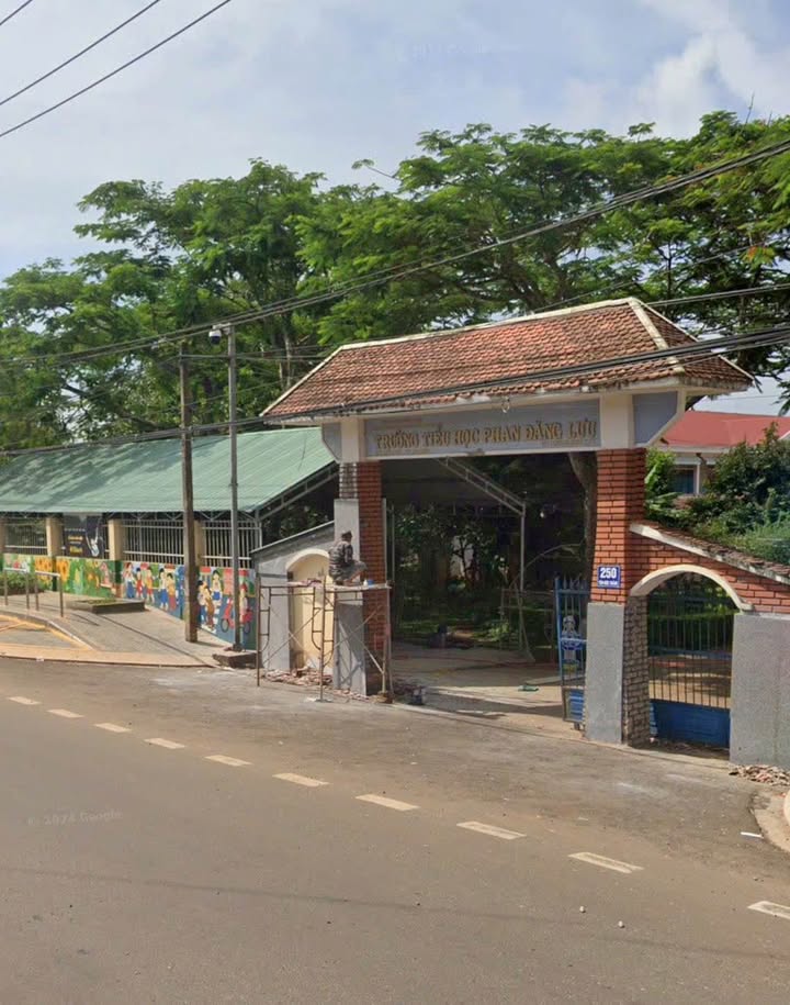 Đất lô góc Tôn Đức Thắng, Biển Hồ 135m² giá 650 triệu - Tiềm năng đầu tư lớn!