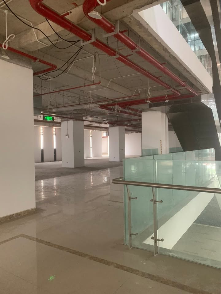 Cho thuê mặt bằng kinh doanh Tòa Element Tây Hồ Tây 3011m² giá 578 triệu - Tiện ích đa dạng và vị trí đắc địa!