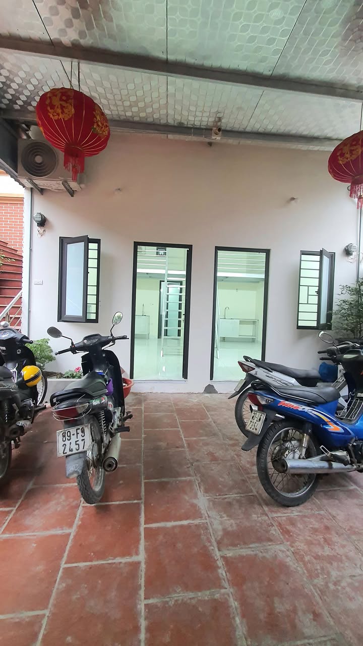 Nhà cấp 4 cho thuê tại Kiến Hưng, Hà Đông - Sân rộng, đầy đủ tiện nghi!