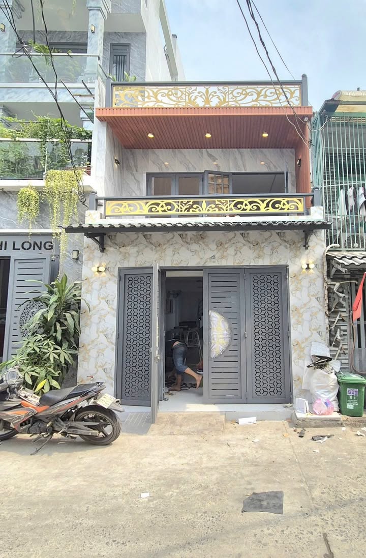 Nhà hẻm xe hơi đường Liên Khu 10-11, Bình Tân 40m² giá 4.8 tỷ - Phù hợp cho gia đình trẻ!