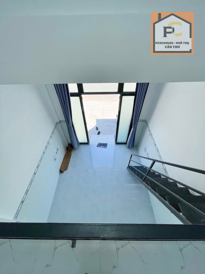 Phòng trọ mới xây mặt tiền Đ. Hoàng Quốc Việt 3.5 triệu - Kinh doanh thuận lợi!