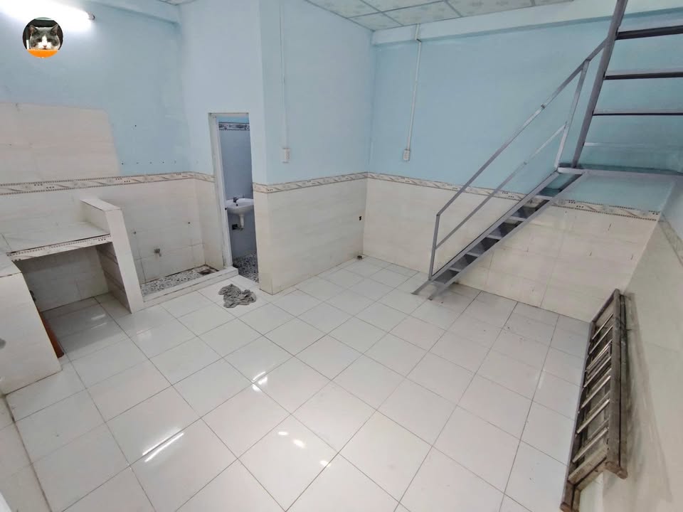 Phòng trọ Võ Văn Kiệt, Bình Thủy 1.8 triệu - Gác thoáng mát, tự do giờ giấc!