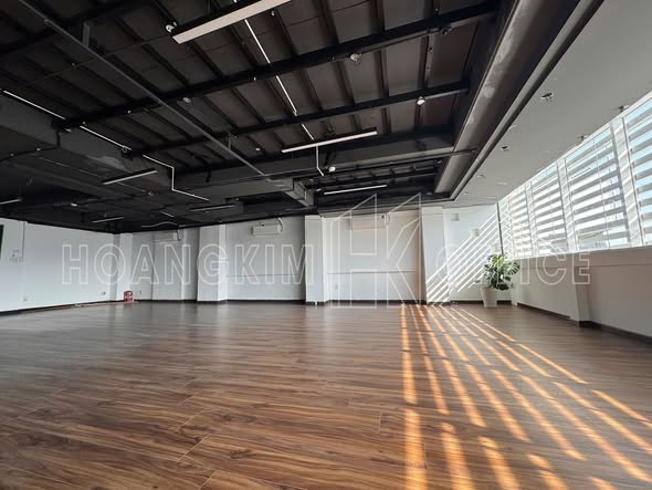 Văn phòng cho thuê Quận 3 - 100m² giá 31 triệu - Vị trí trung tâm lý tưởng!