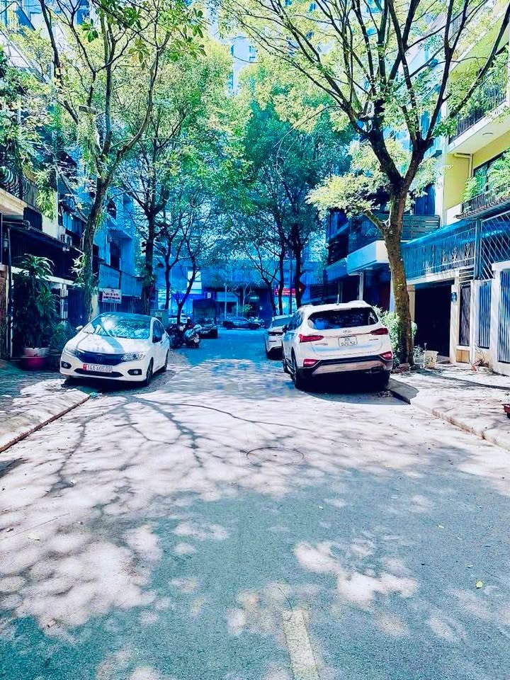 Nhà phố Bùi Xuân Phái, Đống Đa 65m² - Giá thỏa thuận - Vị trí đắc địa, ô tô tránh nhau