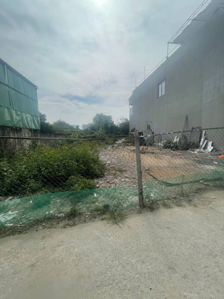 Đất ấp 1 Hiệp Phước, Nhơn Trạch 239m² giá 3 tỷ - Sổ riêng, ô tô vào tận nơi!