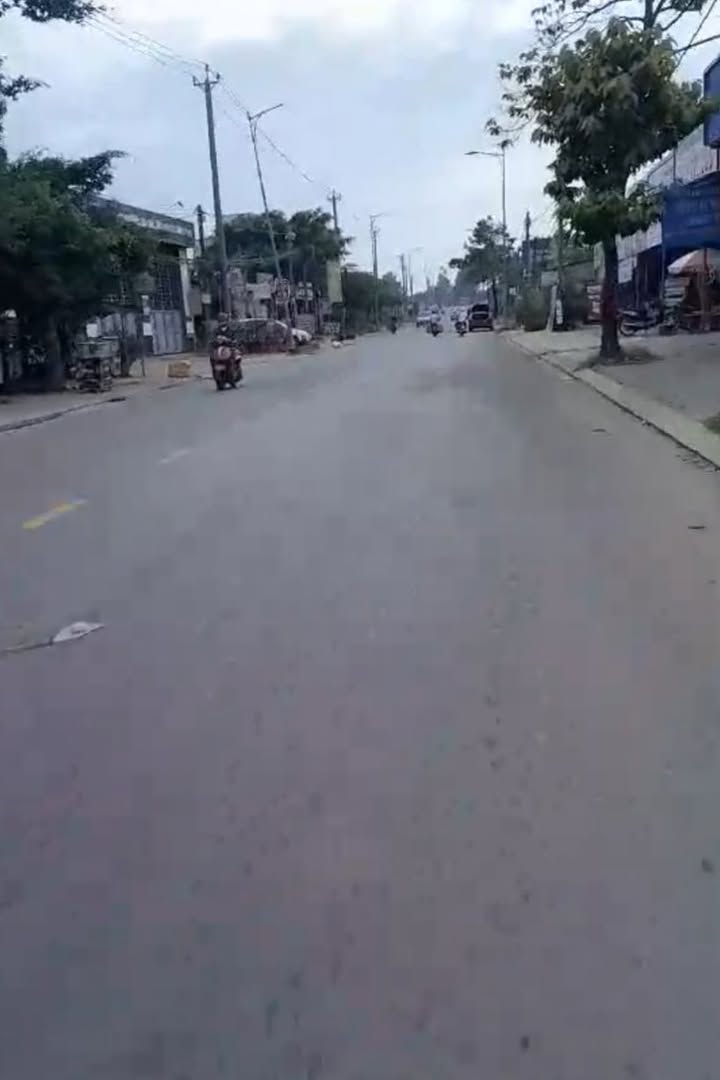 Kho bán mặt tiền Nguyễn Thiện Thành 240m² giá 4.5 tỷ - Kinh doanh thuận lợi!