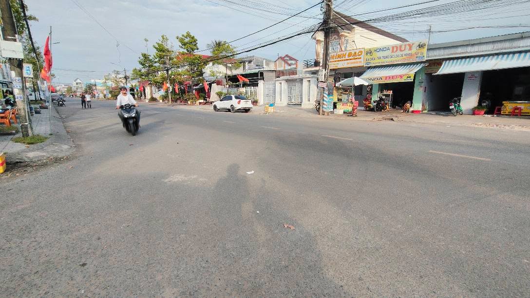 Đất nền đẹp Cà Mau 321.3m² giá 2 tỷ - Phù hợp kinh doanh đa dạng!