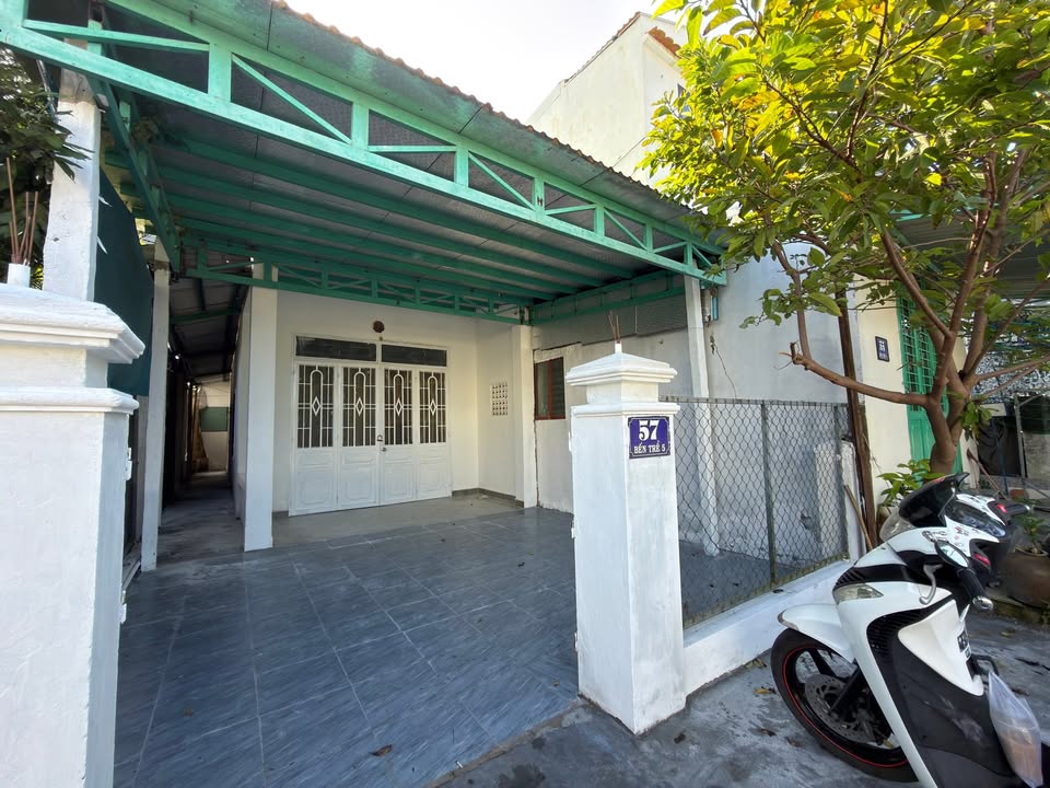 Nhà Bến Trễ 5 Hội An 100m² giá 2 tỷ - Đường nhựa thông thoáng