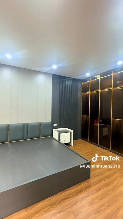 FrontHouse Làng Nha Long Biên 52m² giá 12 tỷ - Lô góc, thang máy, siêu phẩm đón Tết!