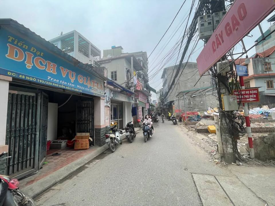 Nhà bán Phúc Diễn 63m² giá 15.5 tỷ - Ô tô đỗ cửa, sổ đỏ chính chủ!