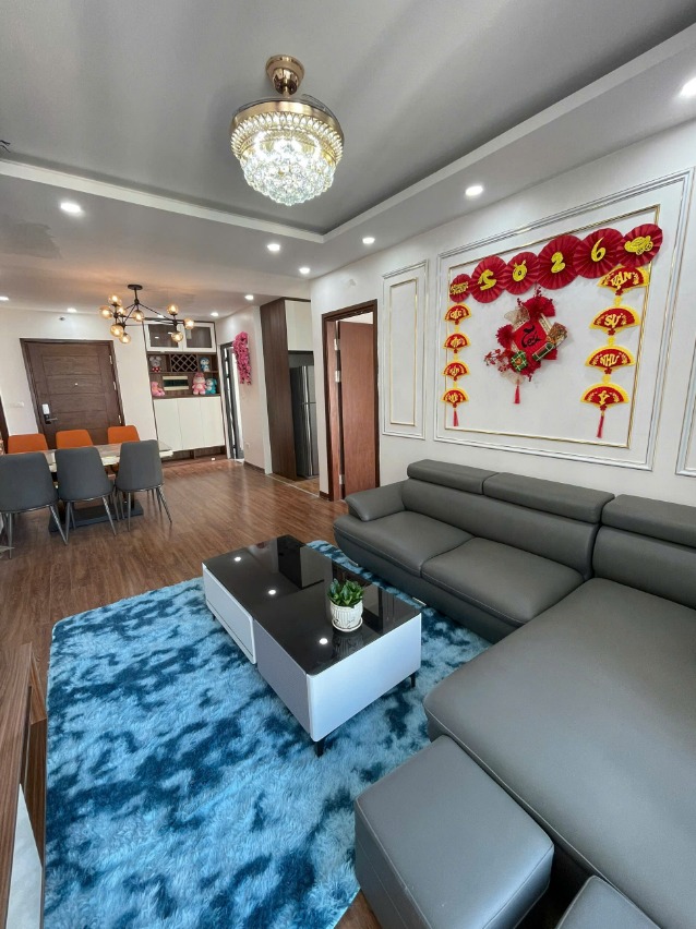 Căn hộ C10 Xuân La 65m² giá 5.25 tỷ - Nội thất đầy đủ, chỉ việc vào ở!