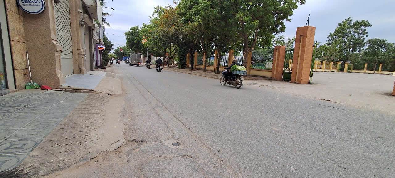 Đất nền Uy Nỗ Đông Anh 47m² giá chỉ 5 tỷ - Ô tô đỗ cửa, mặt tiền 5.4m!