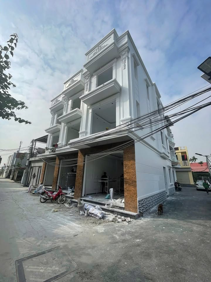 Nhà mặt đường Hồng Thái, An Dương 57m² giá 3.2 tỷ - Kinh doanh sầm uất, chính chủ!