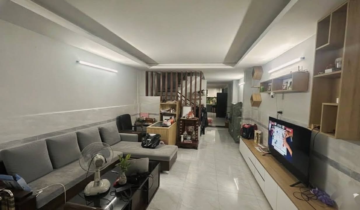 Nhà 4 tầng đường Lê Đình Cẩn, Bình Tân 85m² giá 6.35 tỷ - Vị trí hiếm có gần Aeon Mall