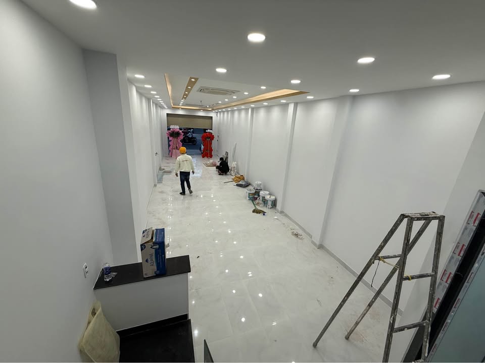 Nhà mặt tiền Nguyễn Thiện Thuật Nha Trang 68m² giá 90 triệu - Phù hợp kinh doanh