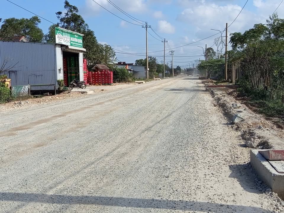 Đất 4 mặt tiền Thị Trấn Phú Đa 3.600m² giá chỉ 2,xtr/m² - Cơ hội đầu tư hiếm có!