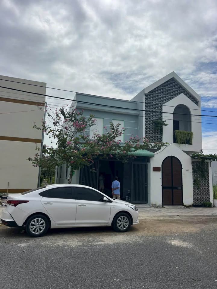 Nhà mới 1 trệt 1 lửng đường N3, P. Long Châu, Vĩnh Long 81m² giá 2.29 tỷ - Chính chủ bán gấp!