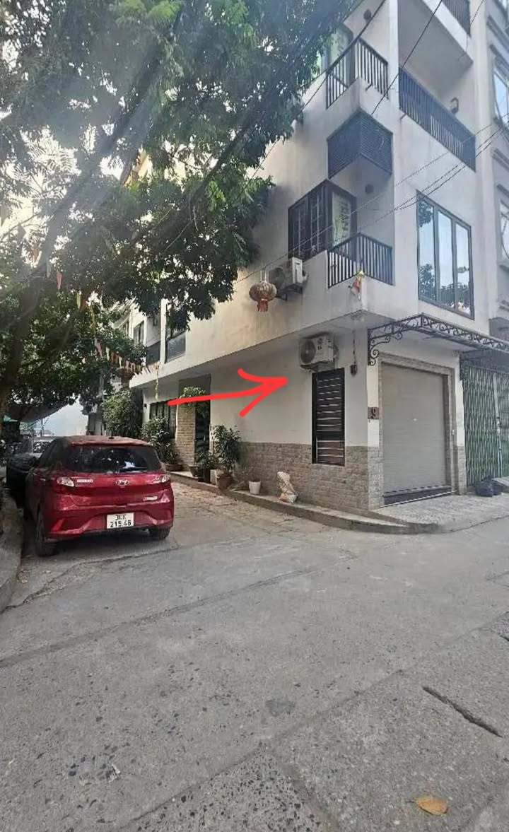 Nhà 4 tầng Phú Diễn 33m² giá thỏa thuận - Lô góc, ô tô đỗ cửa thoải mái!