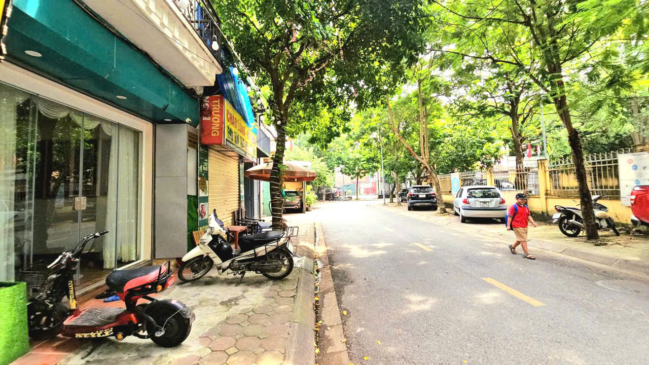 Nhà mặt ngõ 95 phố Vũ Xuân Thiều, 70m² giá 19.5 tỷ - Tiện kinh doanh, văn phòng!