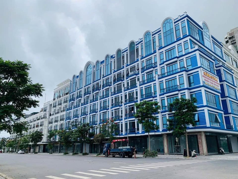 Shophouse mặt đường Kỳ Quan Bãi Cháy 80m² giá thỏa thuận - Kinh doanh thuận lợi!