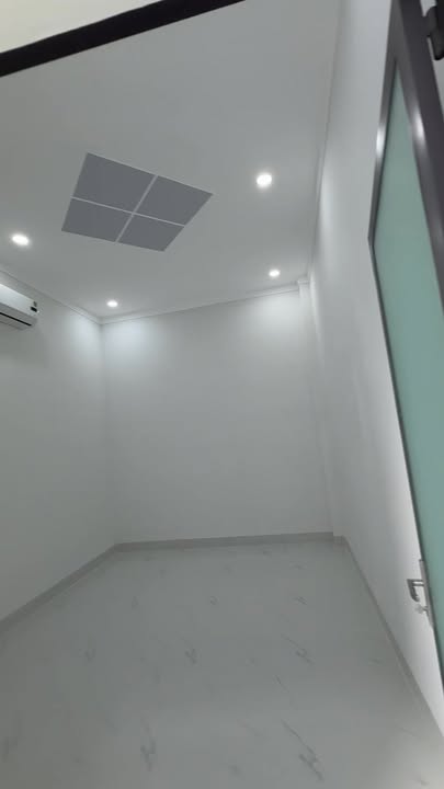Nhà lầu 171m² tại đường Nguyễn Văn Linh - Giá chỉ 2.59 tỷ, nội thất đầy đủ!